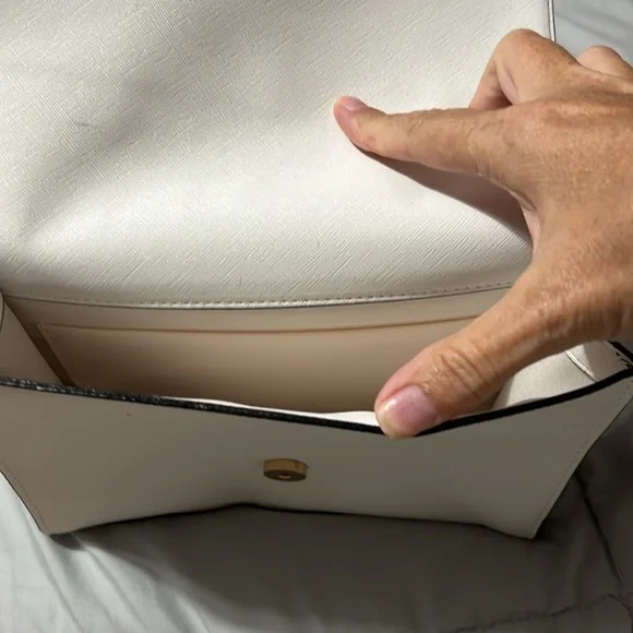 Ulu Black and White Crossbody Bag with Gold Chain - Picture 4 of 6